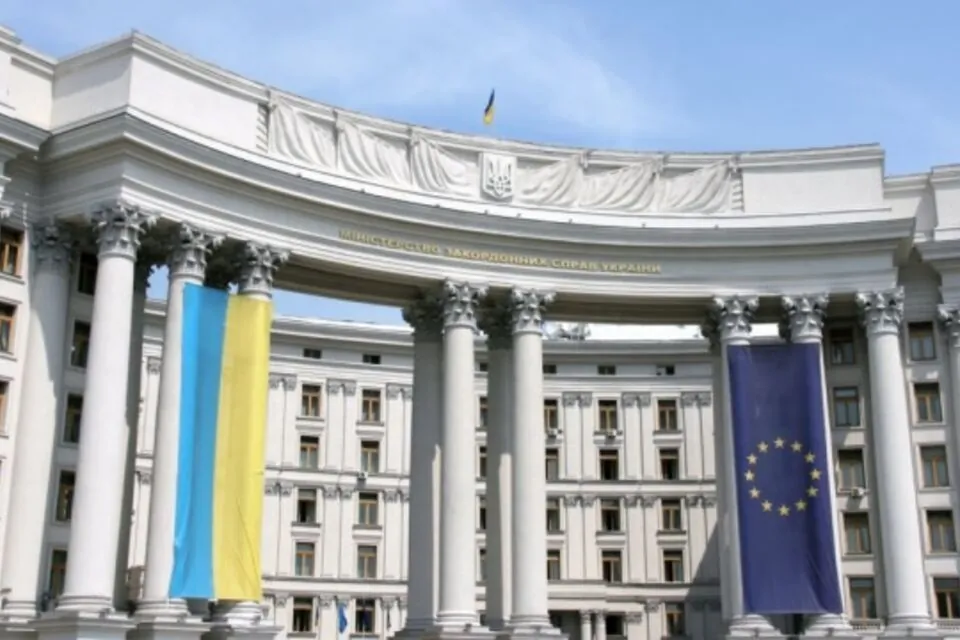 МЗС України застерегло мінськ від небезпечних провокацій та наближення до кордонів на тлі спільних з рф навчань