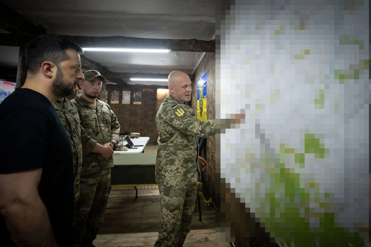 Зеленський побував на передовій у Сумській області: про що говорив із командирами