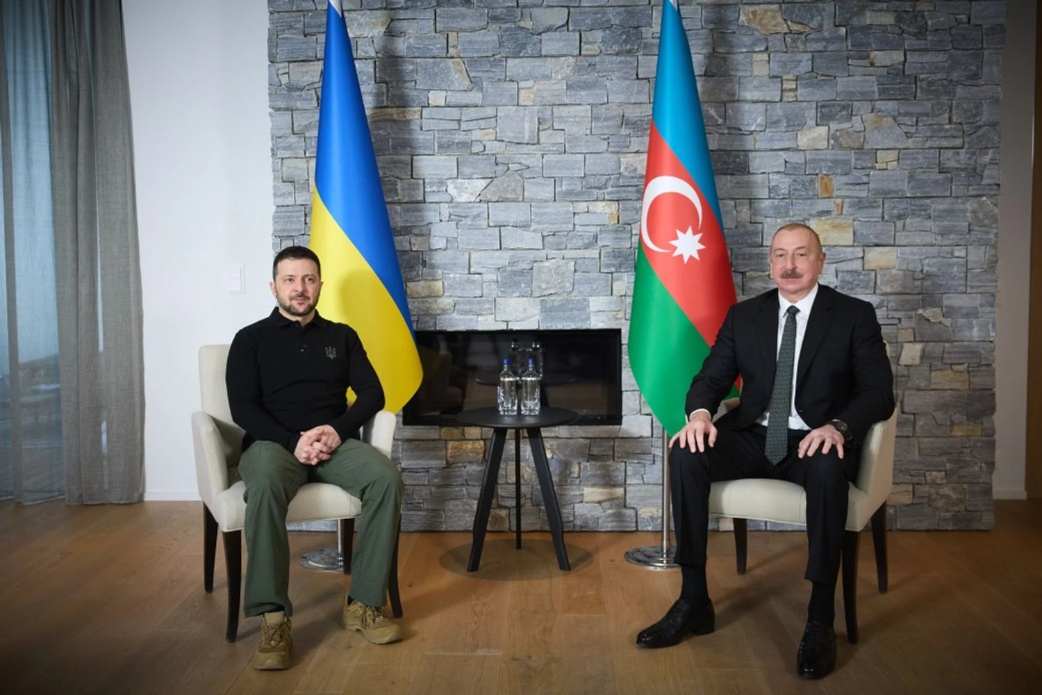 Зеленський обговорив з Алієвим зусилля щодо досягнення миру