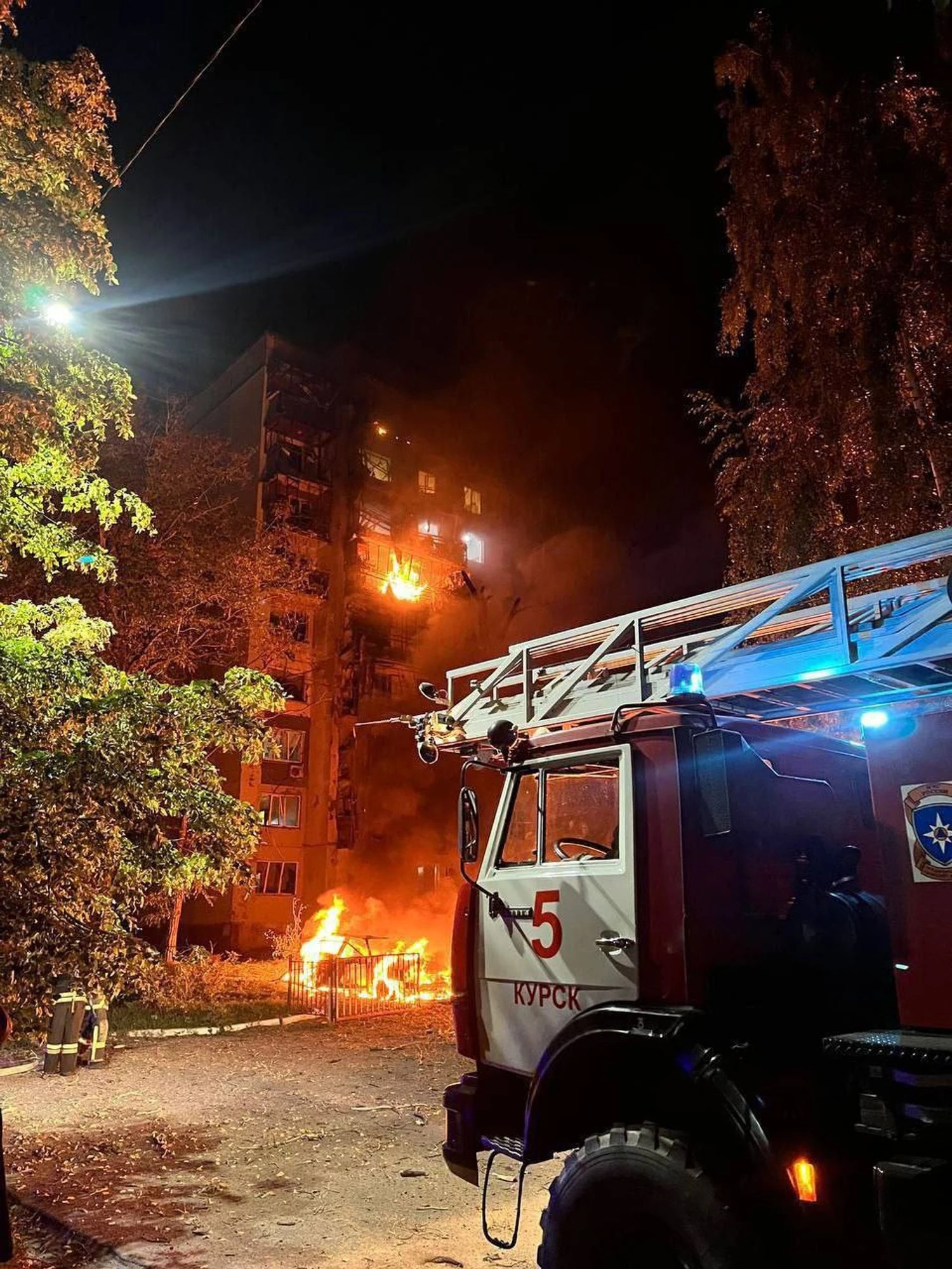 Курськ під атакою невідомих дронів: є постраждалі та руйнування