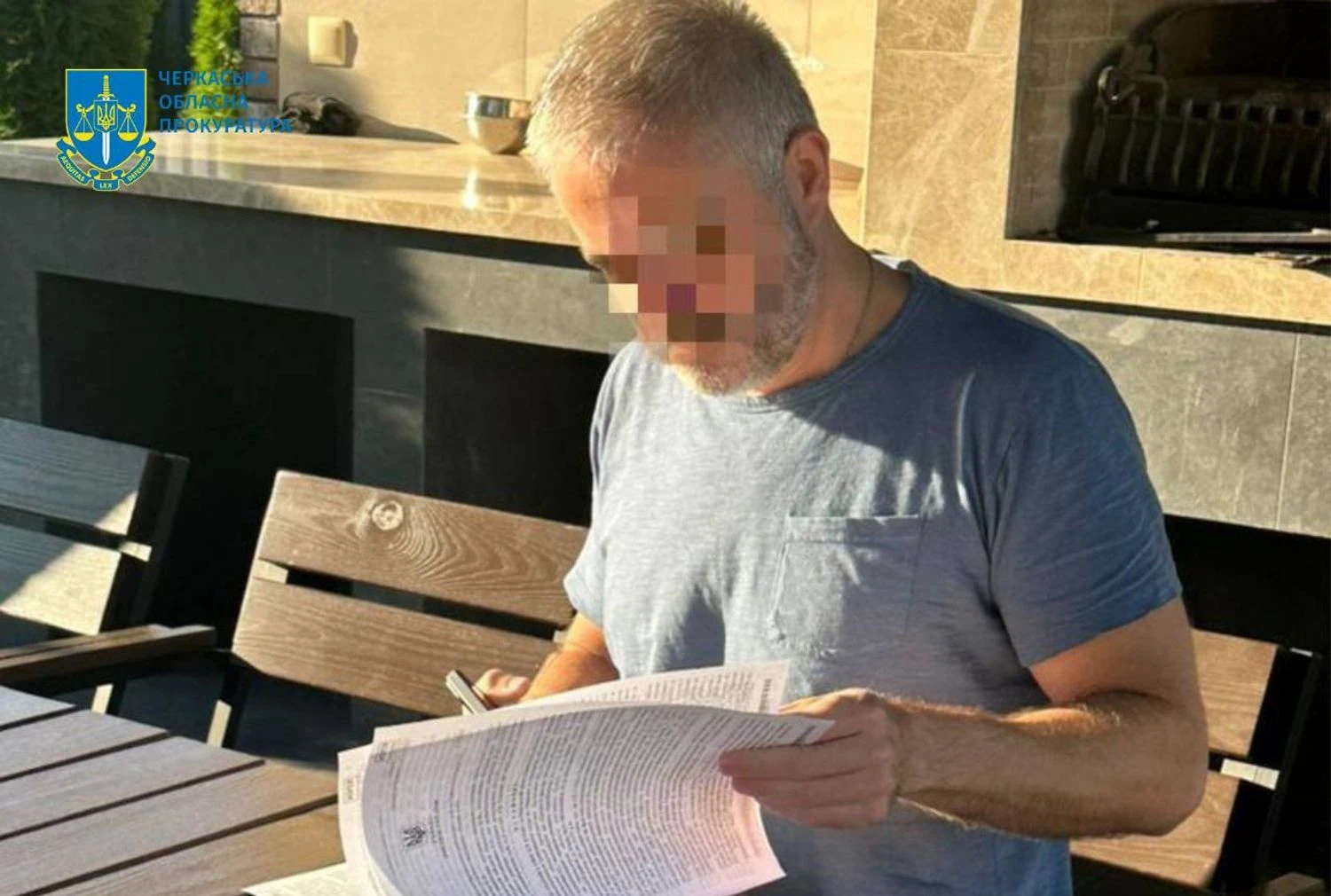 Понад 251 млн гривень збитків: повідомлено про підозру колишньому голові правління компанії у сфері газопостачанняКолишньому голові правління компанії у сфері газопостачання повідомлено про підозру. Він завдав державі збитків на понад 251 млн гривень через несанкціонований відбір газу.Кримінал та НП • 15 серпня, 11:31 • 4660 перегляди